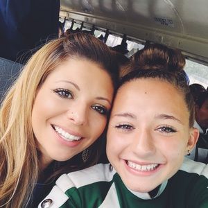 Meet your Posher, Adelinda